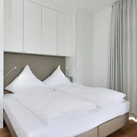 Anna Duene Anna Duene 1-12